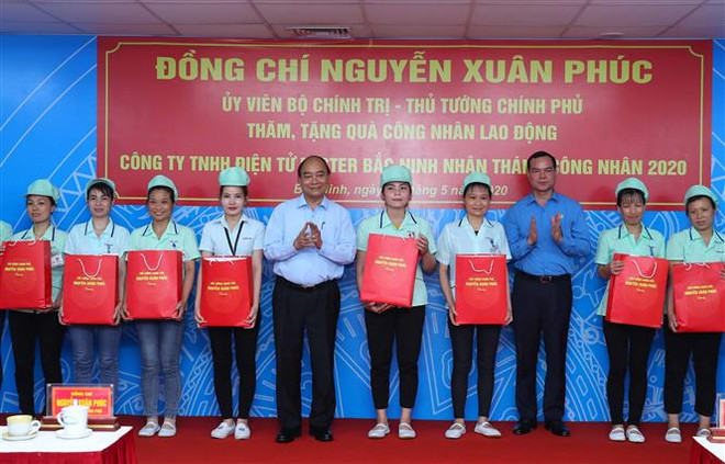 越南政府总理阮春福：北宁省要着手落实稳生产、保防疫的双重目标 ảnh 2