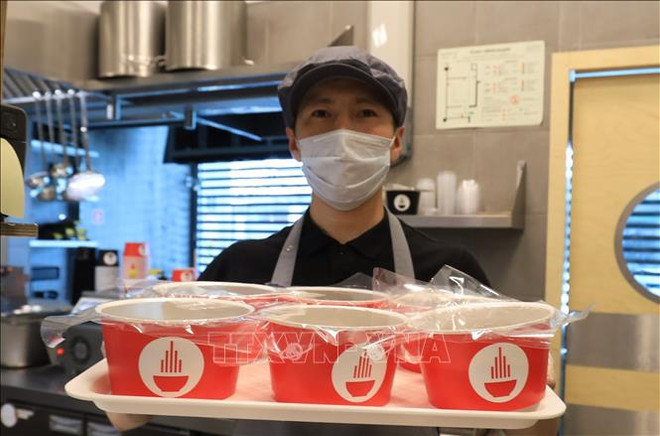 旅俄越侨为俄罗斯一线医务人员免费提供午餐 ảnh 2