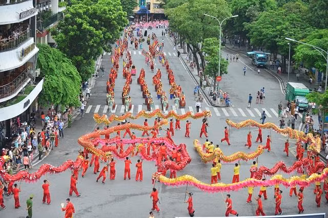 河内龙舞联欢会拟在还剑湖步行街举行 ảnh 1