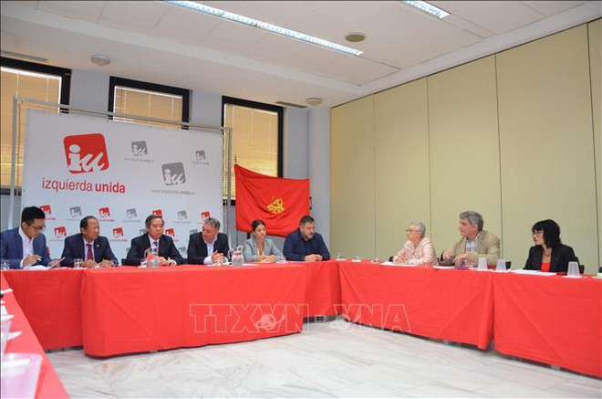 越共中央经济部部长阮文平对西班牙进行工作访问 ảnh 3