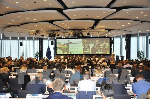 欧亚对接论坛—加强两大洲之间对话合作的平台 ảnh 1