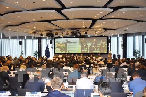 欧亚对接论坛—加强两大洲之间对话合作的平台 ảnh 1