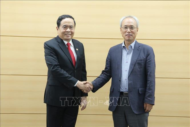 越南祖国阵线高级代表团对韩国进行工作访问 ảnh 2 越南祖国阵线高级代表团对韩国进行工作访问 ảnh 2