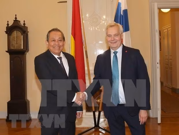 越南政府常务副总理张和平访问芬兰：芬兰支持早日批准EVFTA ảnh 1