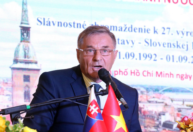 胡志明市和斯洛伐克增进民间交流与合作 ảnh 2