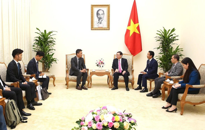 越南政府副总理王廷惠:致力于完善越南无现金支付体系 ảnh 2 越南政府副总理王廷惠:致力于完善越南无现金支付体系 ảnh 2