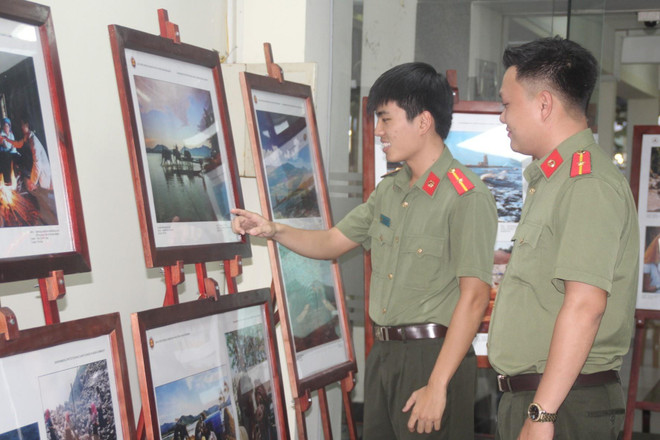 2019年同奈省东盟共同体纪实片暨图片展拉开序幕 ảnh 2 2019年同奈省东盟共同体纪实片暨图片展拉开序幕 ảnh 2