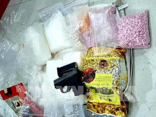 越中两国公安力量配合对跨国制造毒品案件进行进一步调查 ảnh 1 越中两国公安力量配合对跨国制造毒品案件进行进一步调查 ảnh 1