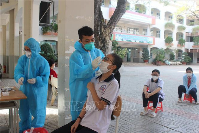 巴地头顿省:2月14日起各级学校学生全面返校上课 ảnh 1 巴地头顿省:2月14日起各级学校学生全面返校上课 ảnh 1