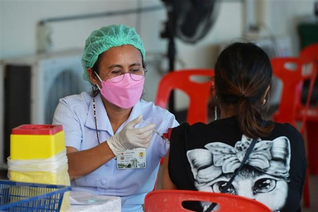 东南亚疫情：曼谷增设社区隔离中心 新加坡扩大免检疫旅游计划 ảnh 1