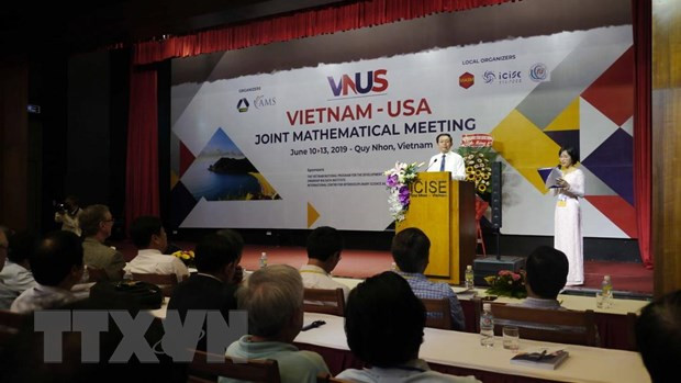 2019年越美数学会议拉开序幕 ảnh 1