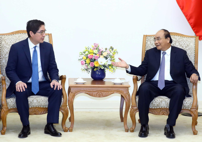越南政府总理阮春福会见菲律宾顶峰控股公司总裁吴诗农 ảnh 1 越南政府总理阮春福会见菲律宾顶峰控股公司总裁吴诗农 ảnh 1