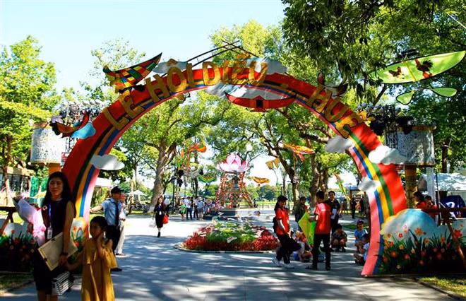 2019年顺化风筝节有助于保护和弘扬顺化传统风筝艺术 ảnh 3