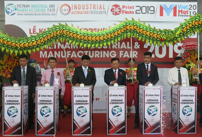 2019年越南工业制造展在平阳省举行 ảnh 1 2019年越南工业制造展在平阳省举行 ảnh 1