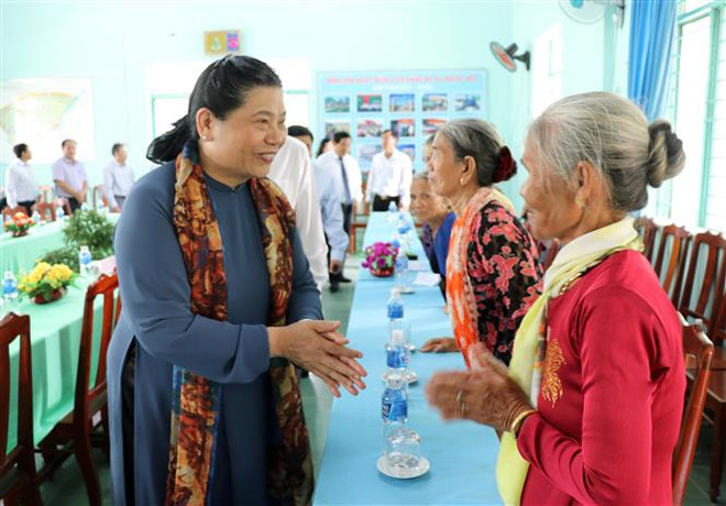 国会副主席丛氏放莅临宁顺省调研 ảnh 2 国会副主席丛氏放莅临宁顺省调研 ảnh 2