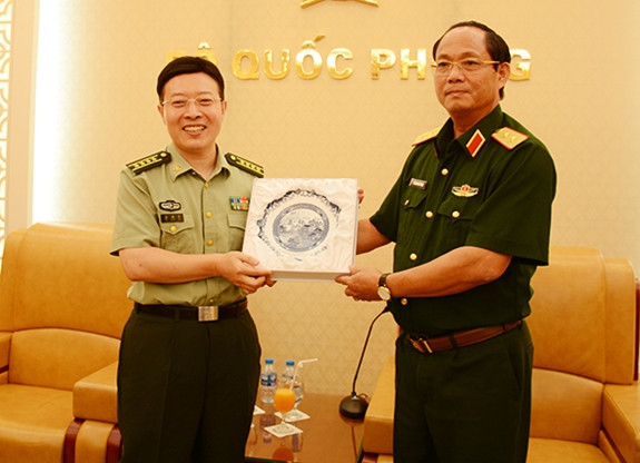 中国人民解放军国防大学政治学院代表团访问越南 ảnh 1 中国人民解放军国防大学政治学院代表团访问越南 ảnh 1