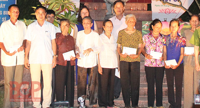 为贫困者欢度2017年丁酉鸡年春节送上温暖 ảnh 1