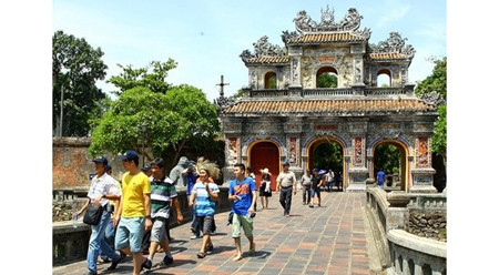 承天顺化省力争2017年接待游客量超过350万人次 ảnh 1 承天顺化省力争2017年接待游客量超过350万人次 ảnh 1