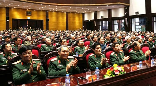 国防部举行退休军队高级干部见面会 ảnh 1 国防部举行退休军队高级干部见面会 ảnh 1