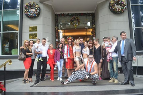 乌克兰冰上杂技将亮相越南21省市 ảnh 1 乌克兰冰上杂技将亮相越南21省市 ảnh 1