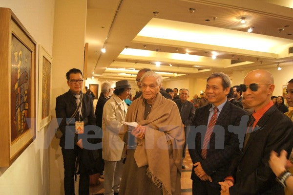 越印建交45周年：越南当代图画摄影作品展亮相印度 ảnh 1