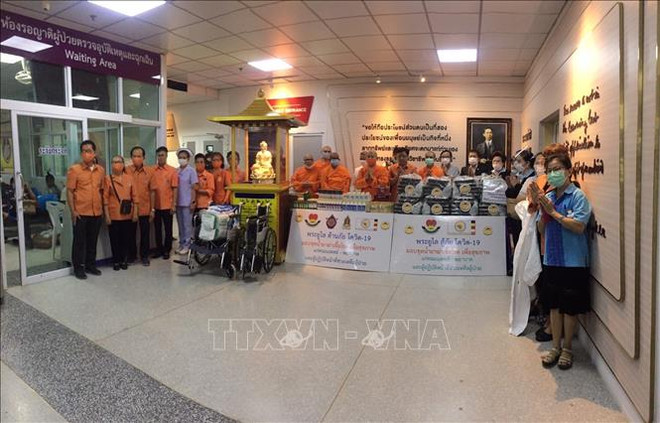 旅泰越南人和安南宗佛教信徒携手抗击疫情 ảnh 1 旅泰越南人和安南宗佛教信徒携手抗击疫情 ảnh 1