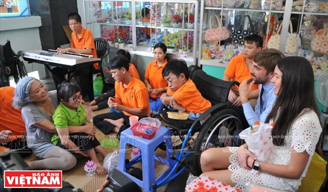 为越南橙毒剂受害人讨回公道 ảnh 3 为越南橙毒剂受害人讨回公道 ảnh 3