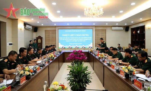 越南人民军与老挝人民军加强宣训和社保方面的合作 ảnh 1 越南人民军与老挝人民军加强宣训和社保方面的合作 ảnh 1