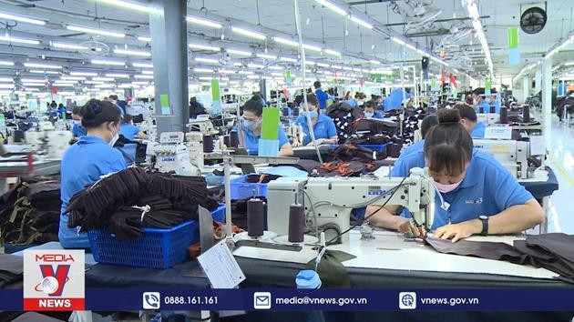 越南反腐败反消极斗争助力经济发生巨大变化 ảnh 1