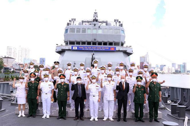 韩国海军海上巡逻训练舰队访问越南胡志明市 ảnh 2 韩国海军海上巡逻训练舰队访问越南胡志明市 ảnh 2