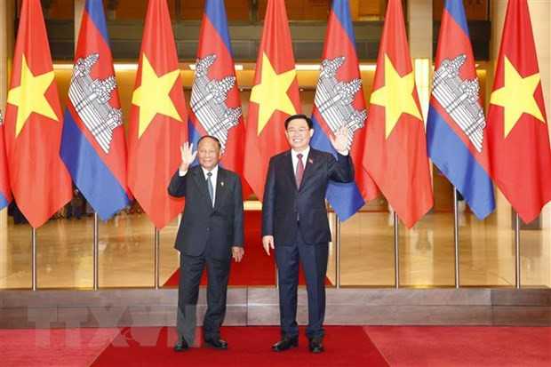 柬埔寨王国国会主席结束对越南的正式访问 ảnh 2 柬埔寨王国国会主席结束对越南的正式访问 ảnh 2