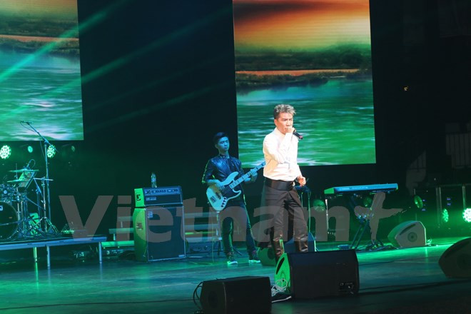 “爱的旋律：可以与不可以”音乐会在捷克举行 ảnh 1