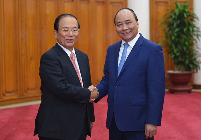 越南政府总理阮春福会见日本客人 ảnh 1 越南政府总理阮春福会见日本客人 ảnh 1