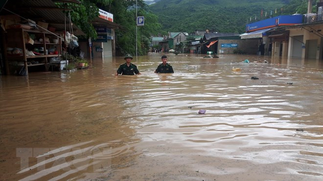 暴雨洪水造成至少6人死亡和失踪 ảnh 1 暴雨洪水造成至少6人死亡和失踪 ảnh 1