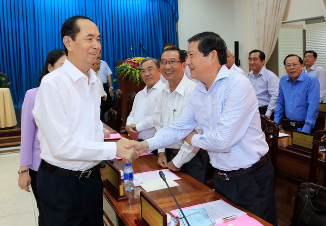 国家主席陈大光:安江省应集中加快转变农业增长模式 促进高科技农业发展 ảnh 1 国家主席陈大光:安江省应集中加快转变农业增长模式 促进高科技农业发展 ảnh 1