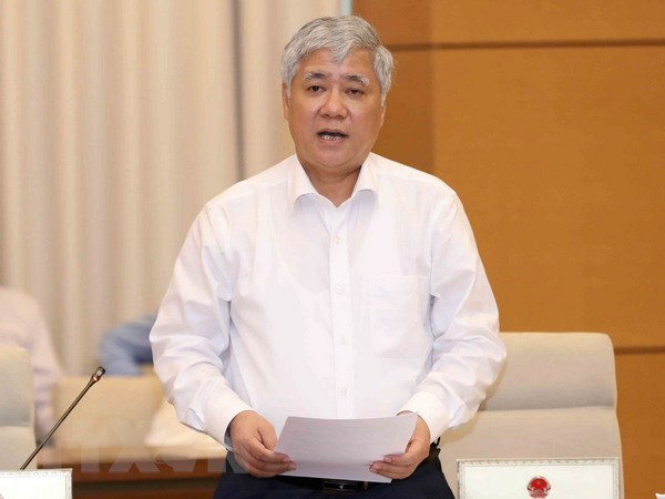 越南国会常务委员会第26次会议:越南政府民族委员会主任杜文战登台接受质询 ảnh 1 越南国会常务委员会第26次会议:越南政府民族委员会主任杜文战登台接受质询 ảnh 1