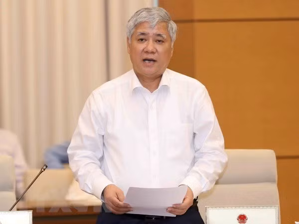 越南国会常务委员会第26次会议：越南政府民族委员会主任杜文战登台接受质询 ảnh 1