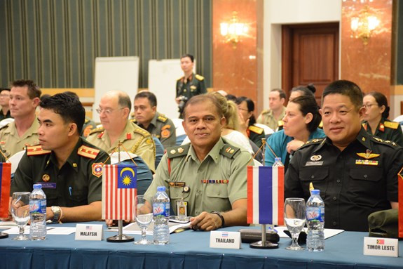 提高地区各国军事学校英语教学质量 ảnh 2 提高地区各国军事学校英语教学质量 ảnh 2