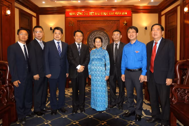 胡志明市领导人会见中国共青团中央高级代表团 ảnh 1