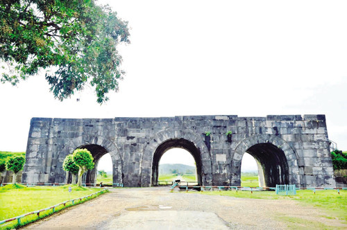 越南清化省胡朝城在全球前21大遗产名单中居第一位 ảnh 1 越南清化省胡朝城在全球前21大遗产名单中居第一位 ảnh 1