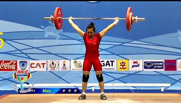 2015年亚洲举重锦标赛：越南运动员夺得两枚金牌 ảnh 1