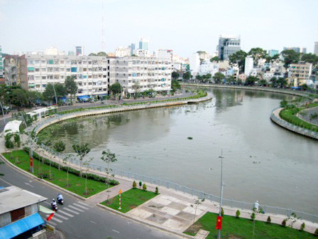 胡志明市绕禄—氏艺运河旅游线路正式投运 ảnh 1 胡志明市绕禄—氏艺运河旅游线路正式投运 ảnh 1