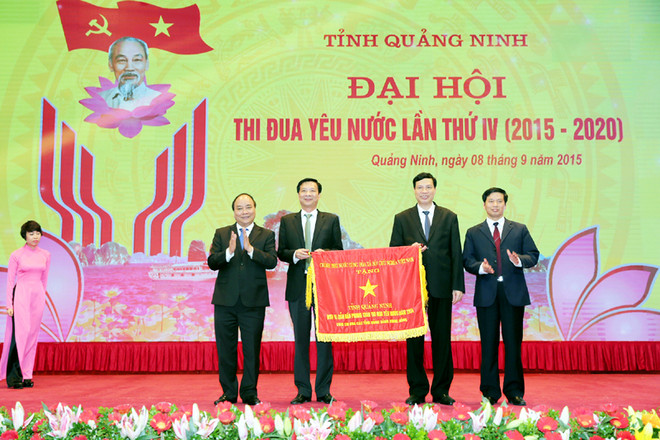 越南政府副总理阮春福出席广宁省第四届爱国竞赛大会 ảnh 1 越南政府副总理阮春福出席广宁省第四届爱国竞赛大会 ảnh 1