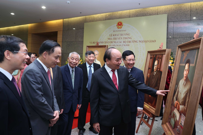 政府总理阮春福:借助外力 发挥内力 推动国家快速可持续发展 ảnh 2 政府总理阮春福:借助外力 发挥内力 推动国家快速可持续发展 ảnh 2