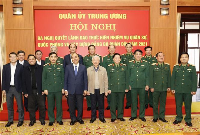 越共中央总书记、国家主席阮富仲主持召开中央军委会议 ảnh 2 越共中央总书记、国家主席阮富仲主持召开中央军委会议 ảnh 2
