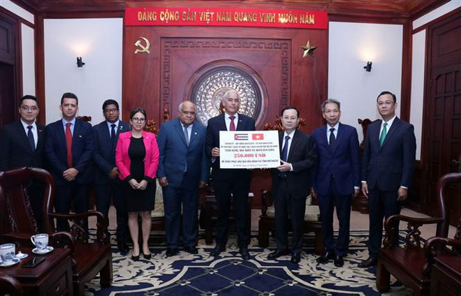 进一步加强古巴与胡志明市的合作关系 ảnh 1 进一步加强古巴与胡志明市的合作关系 ảnh 1