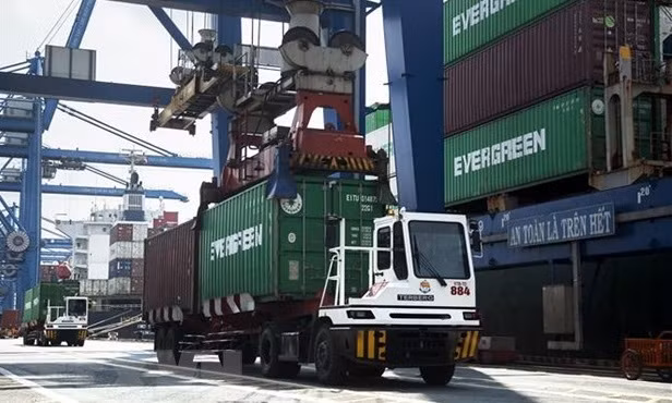 胡志明市经济继续呈现复苏态势 ảnh 1