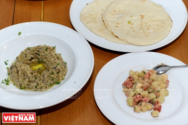 以色列小伙子Shahar Lubin情系越南美食 ảnh 8 以色列小伙子Shahar Lubin情系越南美食 ảnh 8