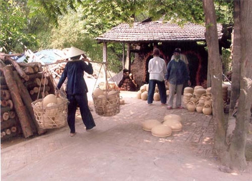 广南省清河陶瓷村被评为最受欢迎的手工艺村 ảnh 1