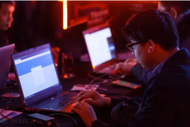 到2025年越南100%成年人拥有智能手机 ảnh 1 到2025年越南100%成年人拥有智能手机 ảnh 1
